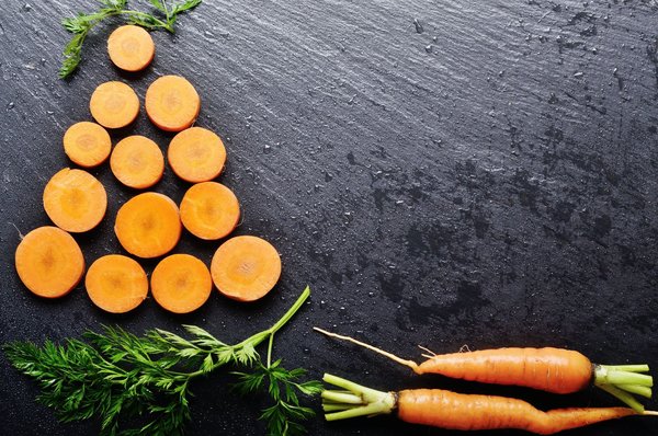 Comment styliser des vestes en jean avec des détails de luxe pour un événement spécial ?